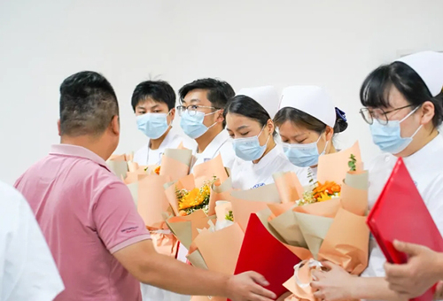 西安脑康心理康复医院举办庆祝512国际护士节暨优秀护士表彰大会